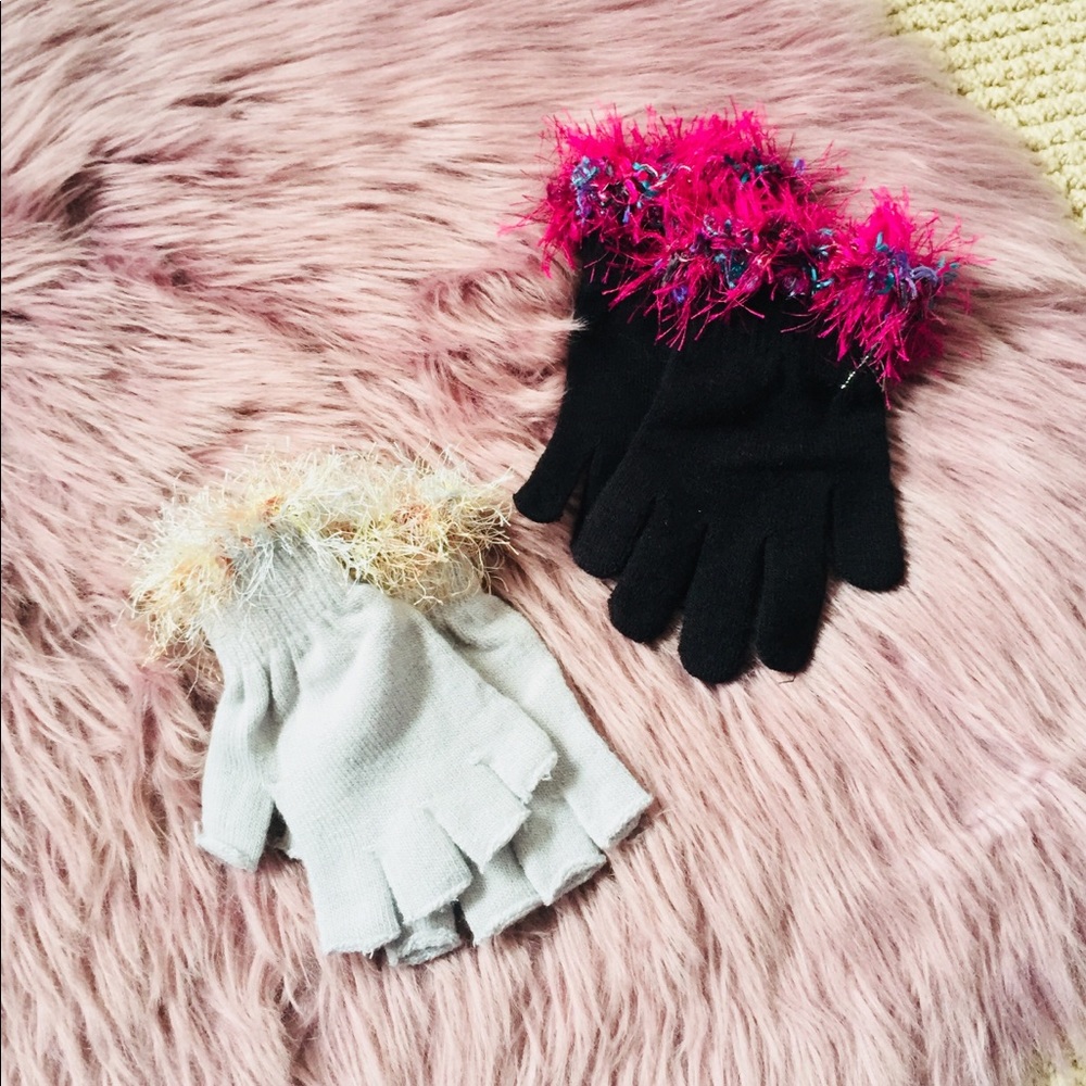 Fun gloves!! 2 pair! - Picture 2 of 4